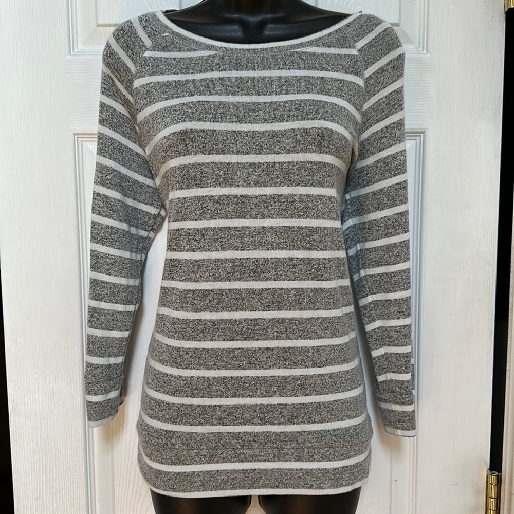 EUC Stitch Fix Lightweight Sweater | Size LARGE